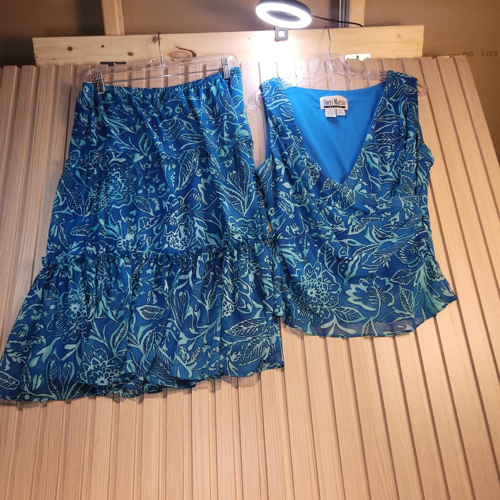 Sheri Martin New York 2 Piece Skirt Set Blue Floral V-Neck Tiered Midi Size 12